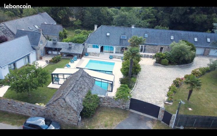 Maison 14 pièces 366 m²