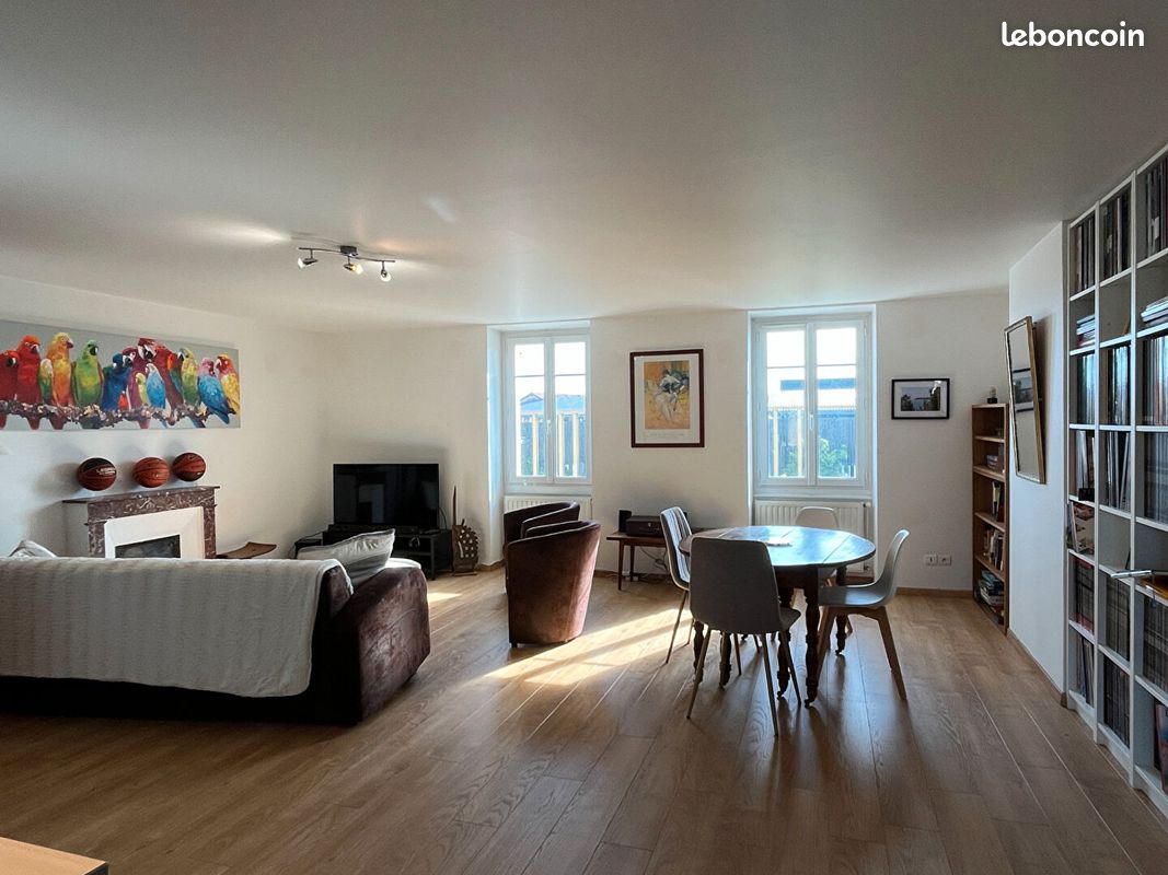 Appartement 3 pièces 82 m² · à Bourg-en-Bresse · 82 m² · 830 €
