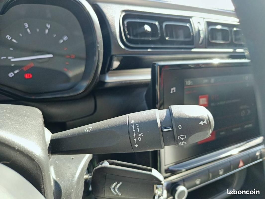 Citroën C3 BlueHDi 100 BVM6 - You (image 22)