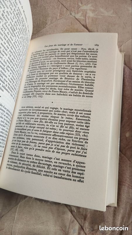 Livre : Montaillou, village occitan de 1294 à 1324 - Le Roy Ladurie (image 2)