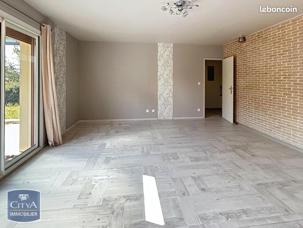 Maison 5 pièces 95 m² · à Chatte · 95 m² · 315 000 €