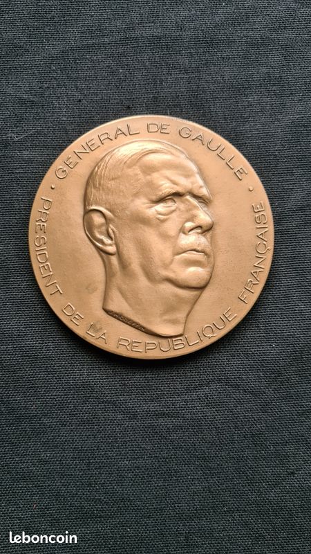 Médaille Général De Gaulle Croix De Lorraine 1983 Bronze 80 Mm - Qualité SUP, France