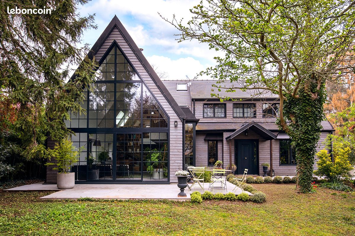 Maison 9 pièces 475 m² · à Saint-Germain-en-Laye · 475 m² · 2 200 000 €