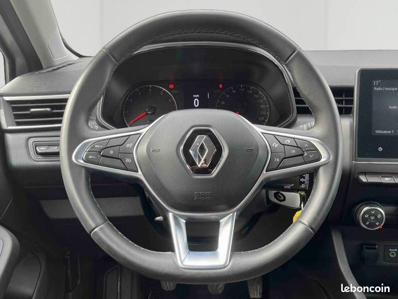Renault Clio TCe 90 Equilibre (image 12)