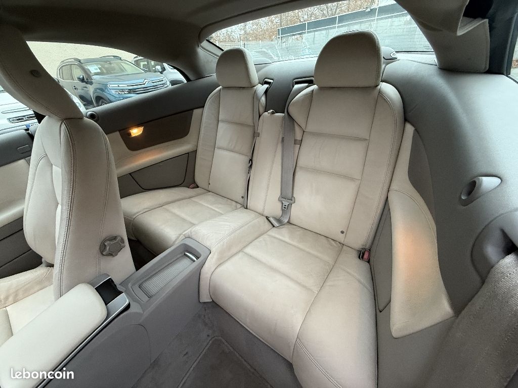 Volvo C70 D3 150 ch Momentum (image 8)