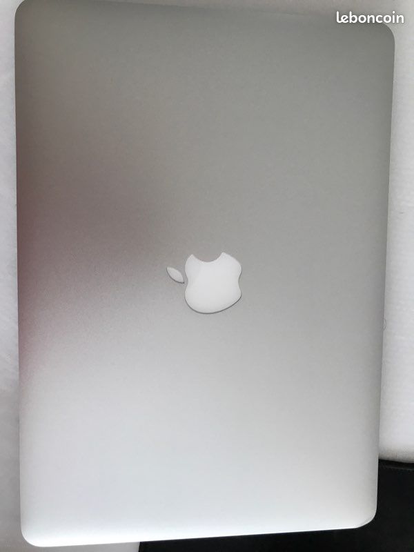Mac book air (image 1)