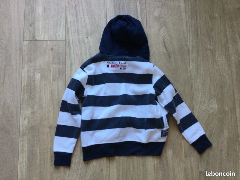 Pull capuche (image 4)