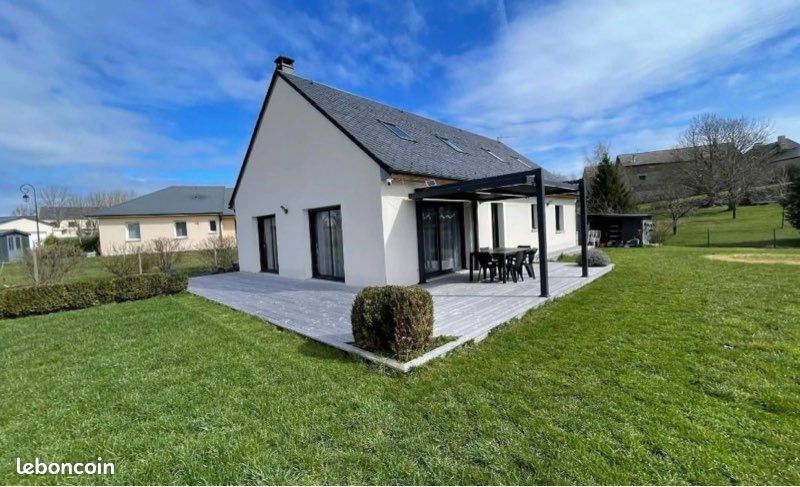 Maison 5 pièces 137 m² · à Albaret-Sainte-Marie · 137 m² · 268 000 €