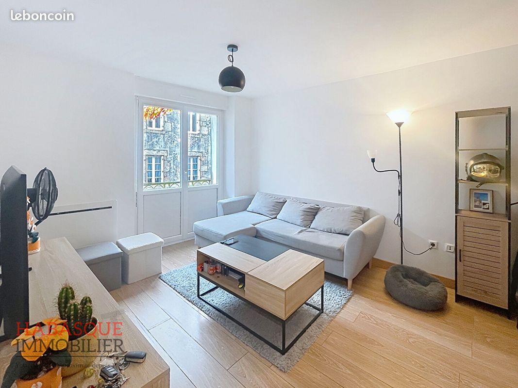 Appartement 3 pièces 55 m² · à Lesneven · 55 m² · 590 €/mois