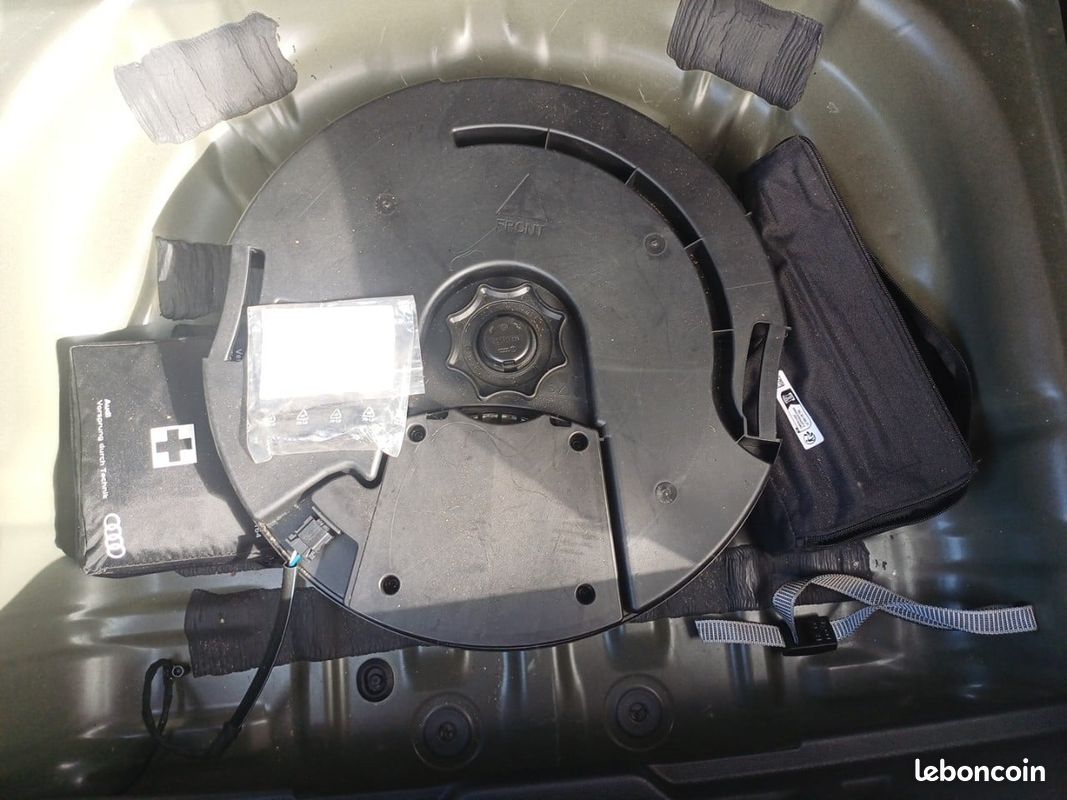 AUDI Q2 35 TFSI 150 S tronic 7 S line (image 24)