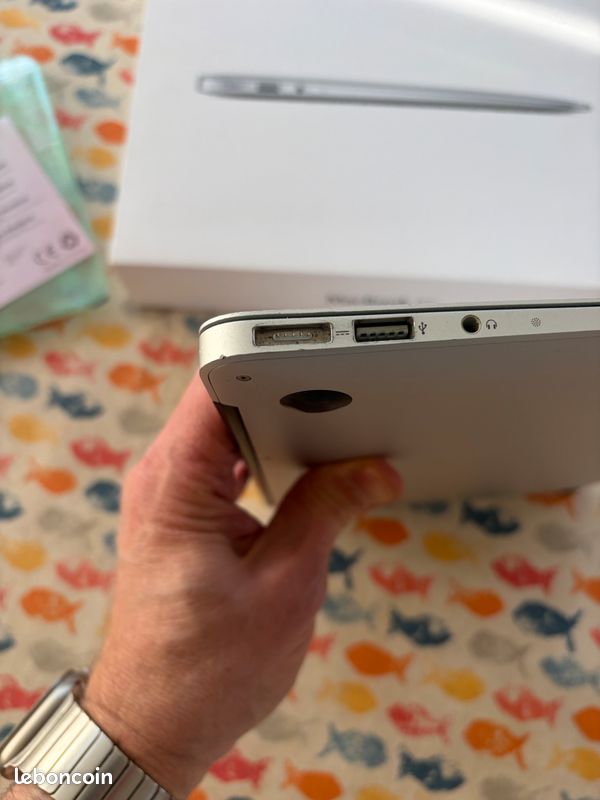 Macbook Air 13 - 512Go très bon état (image 10)
