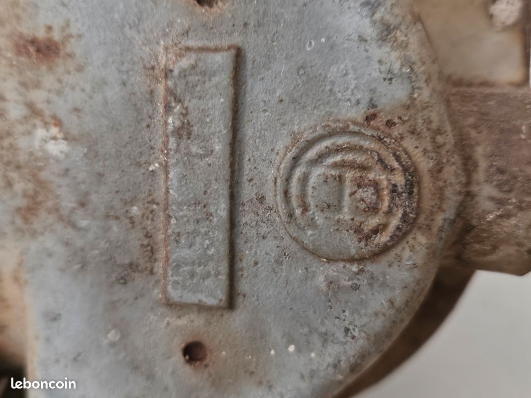Applique industrielle ancienne (image 6)