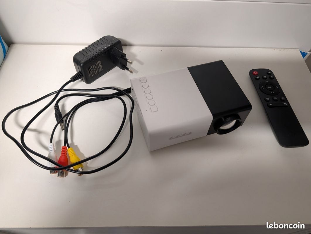 Mini projecteur (image 1)