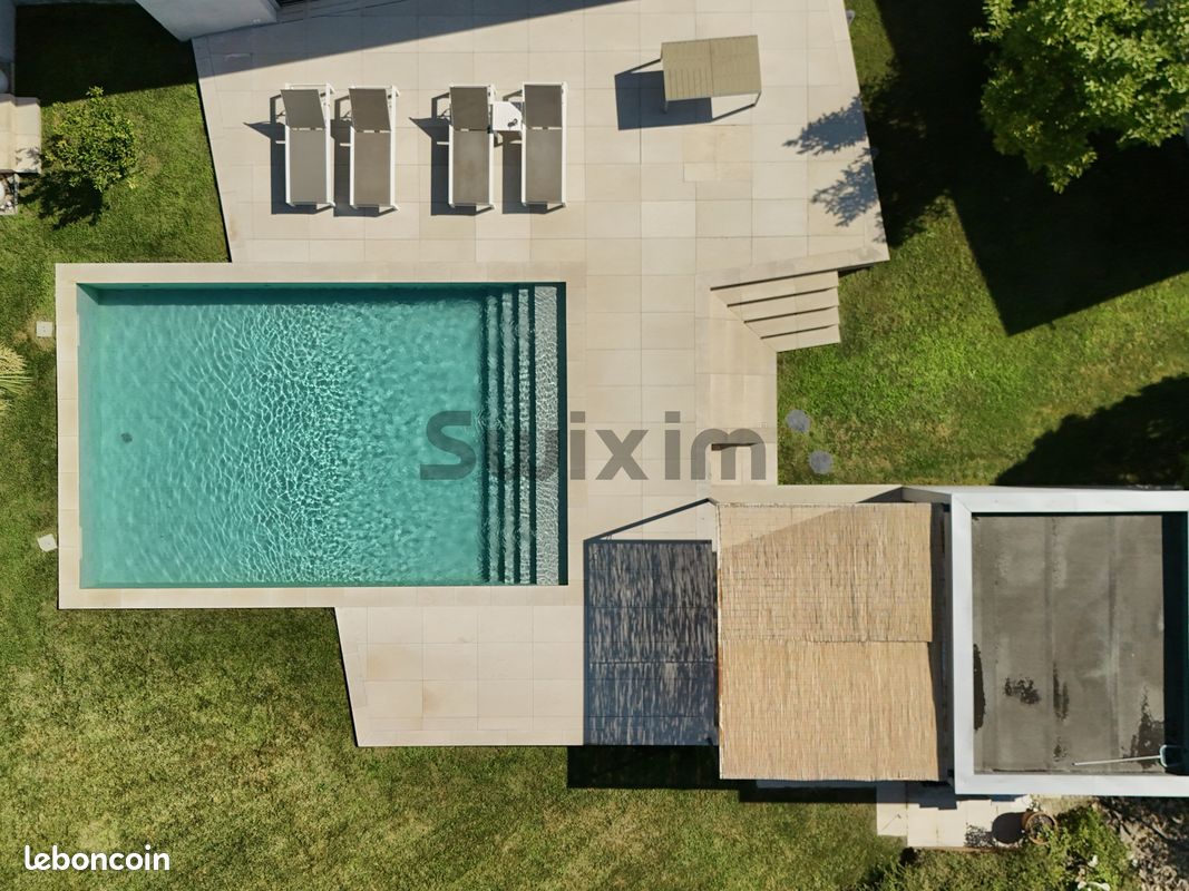 Maison 7 pièces 187 m² · à Nîmes · 187 m² · 790 000 €