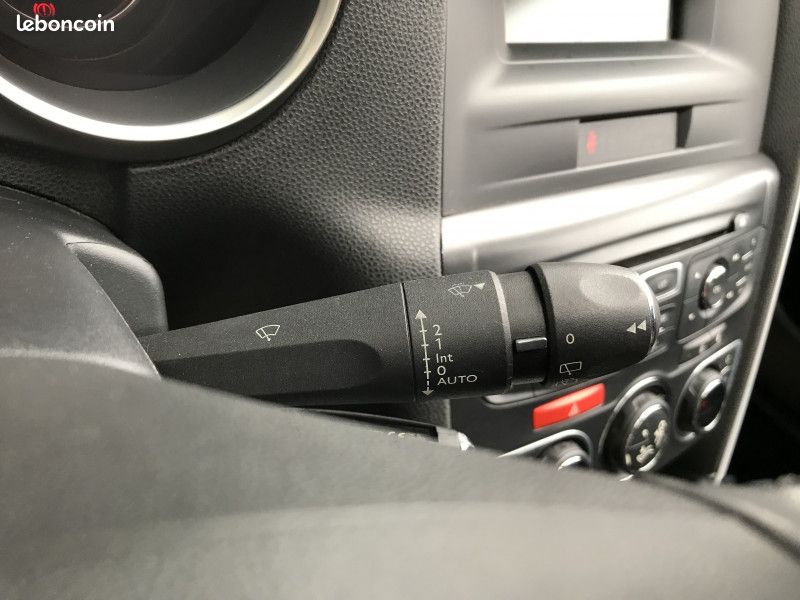 Citroen DS4 1.6 E-HDI115 AIRDREAM CHIC (image 16)