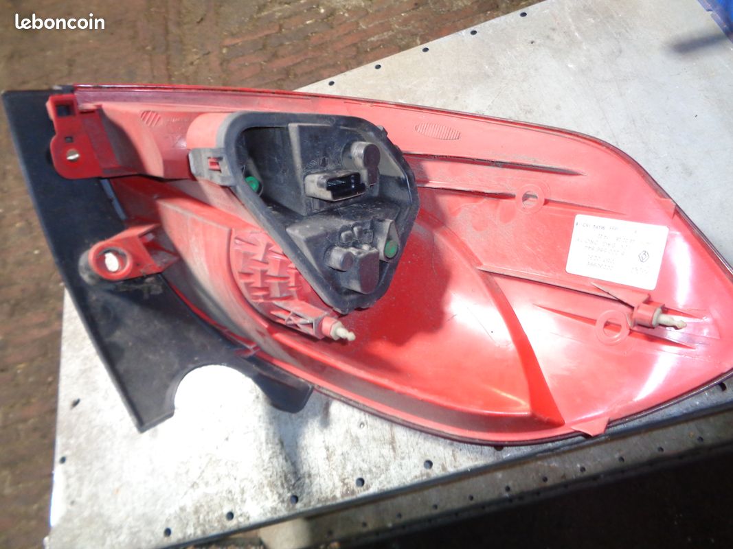 Feu ARD Clio 3 (image 3)