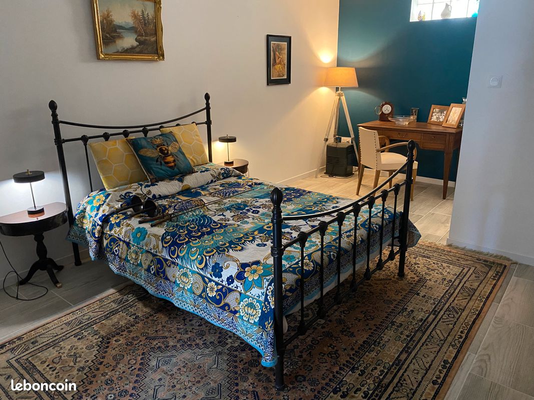 Maison 7 pièces 183 m² · à Brux · 182,7 m² · 143 000 €