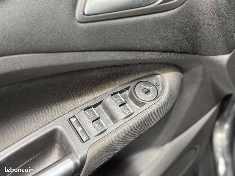 Ford C-MAX 1.5 TDCI 120CH STOP&START TITANIUM EURO6.2 (image 7)