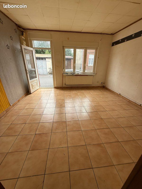 Maison 5 pièces 74 m² · à Hirson · 74 m² · 27 000 €