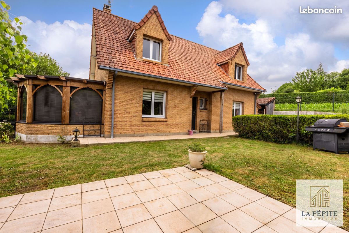 Maison 5 pièces 165 m² · à Saint-Omer · 165 m² · 330 000 €