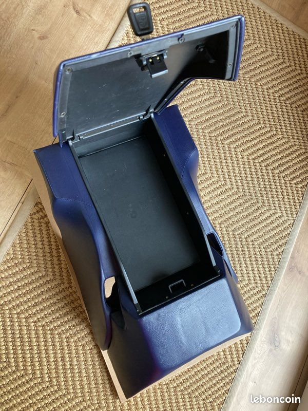 Porsche 928 S4 Console centrale arrière (image 3)