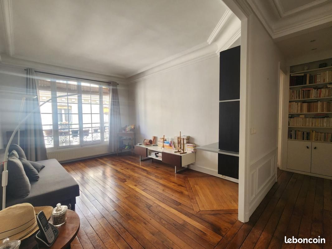 Appartement 2 pièces 52 m² · à Paris · 52 m² · 759 000 €