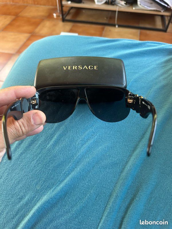 Lunette de soleil Versace authentique (image 3)