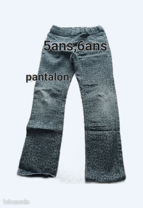 Vetement lot pour enfants 3ans à 7ans il yen n'a beaucoup plus si vous voulez voir les lot contacter moi (image 1)