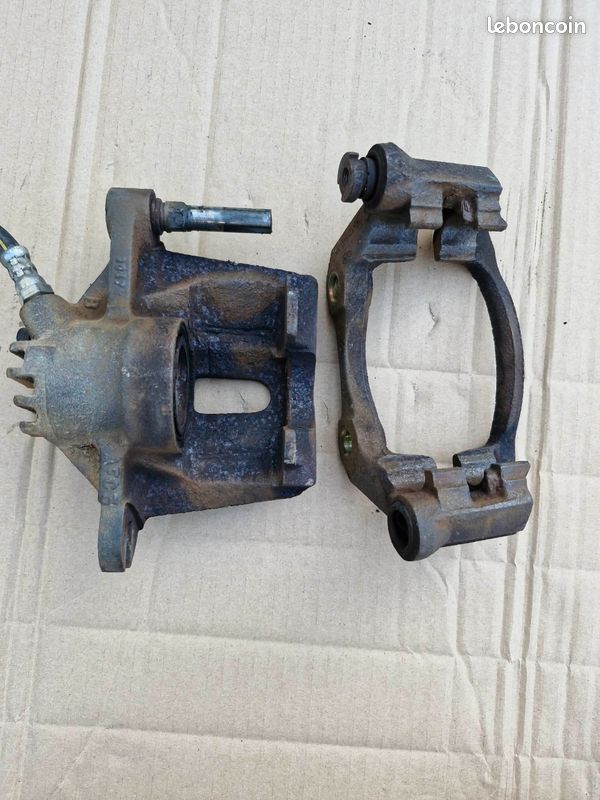 Étrier de frein + support AVD Peugeot 206 (image 2)