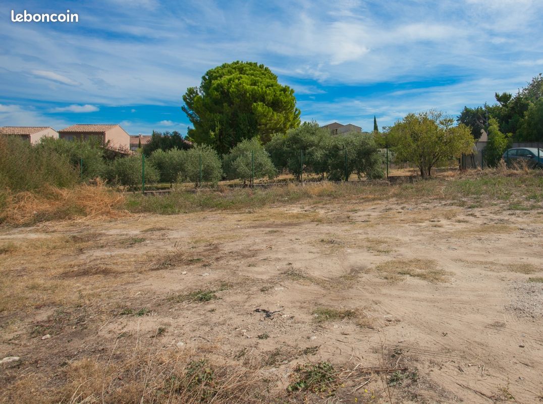 Terrain 430 m² ROBION · 154 000 €
