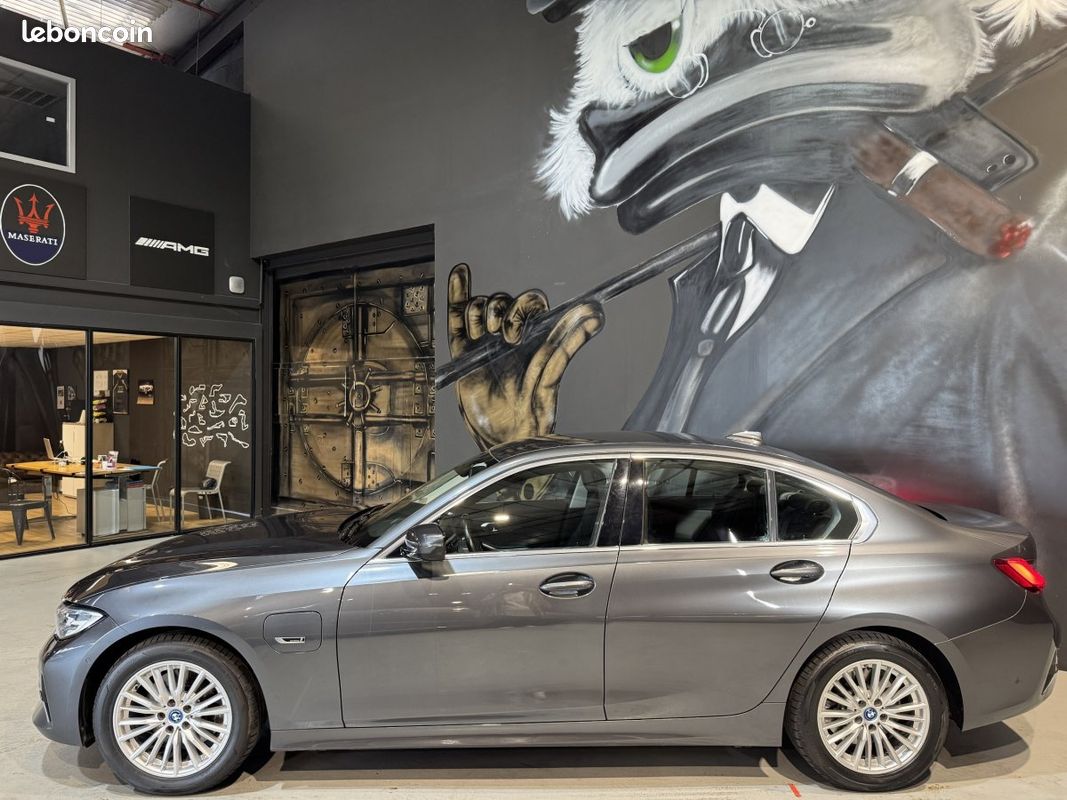 Bmw Série 3 Berline 320e 204ch Luxury BVA8 Hybride Sièges chauffants et électriques (image 4)