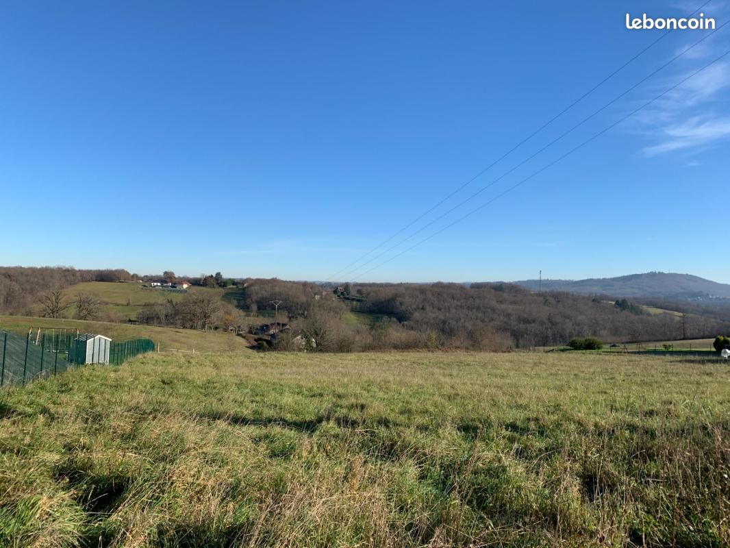 Terrain 1 500 m² Saint Pantaleon De Larche · à Saint-Pantaléon-de-Larche · 49 000 €