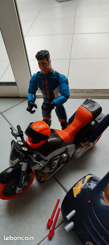 LOT ACTION MAN et ses VEHICULES (image 4)