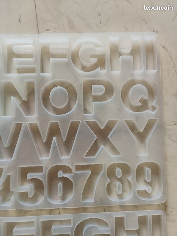 Moules alphabet (image 3)