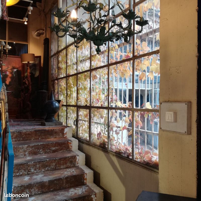 Local commercial 1 pièce 40 m² · à Saint-Vit · 40 m² · 300 €/mois