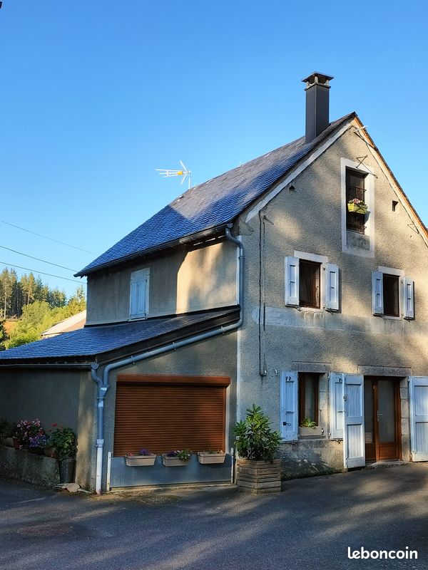 Maison 5 pièces 94 m² · à Peyre en Aubrac · 94 m² · 145 000 €