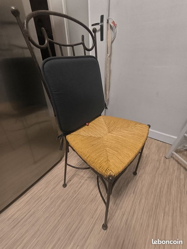 4 chaises (image 1)