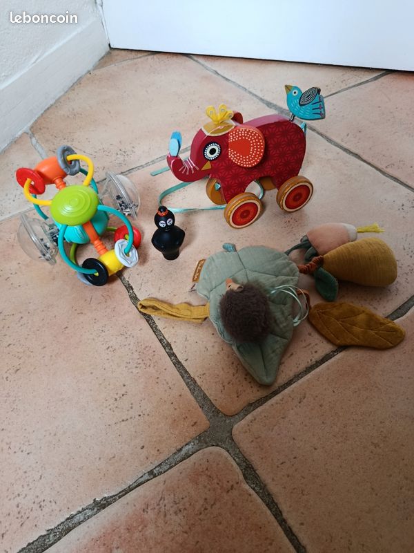 Lots de jeux éveil bébé (image 1)