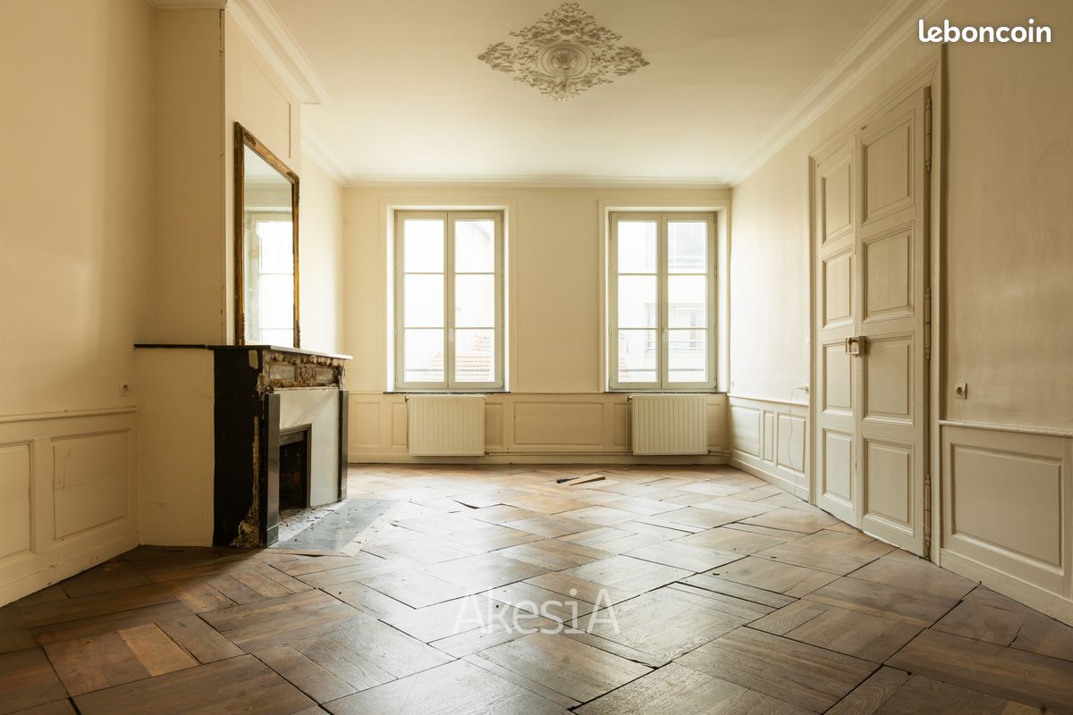 Appartement 5 pièces 131 m² · à Nancy · 131 m² · 245 000 €