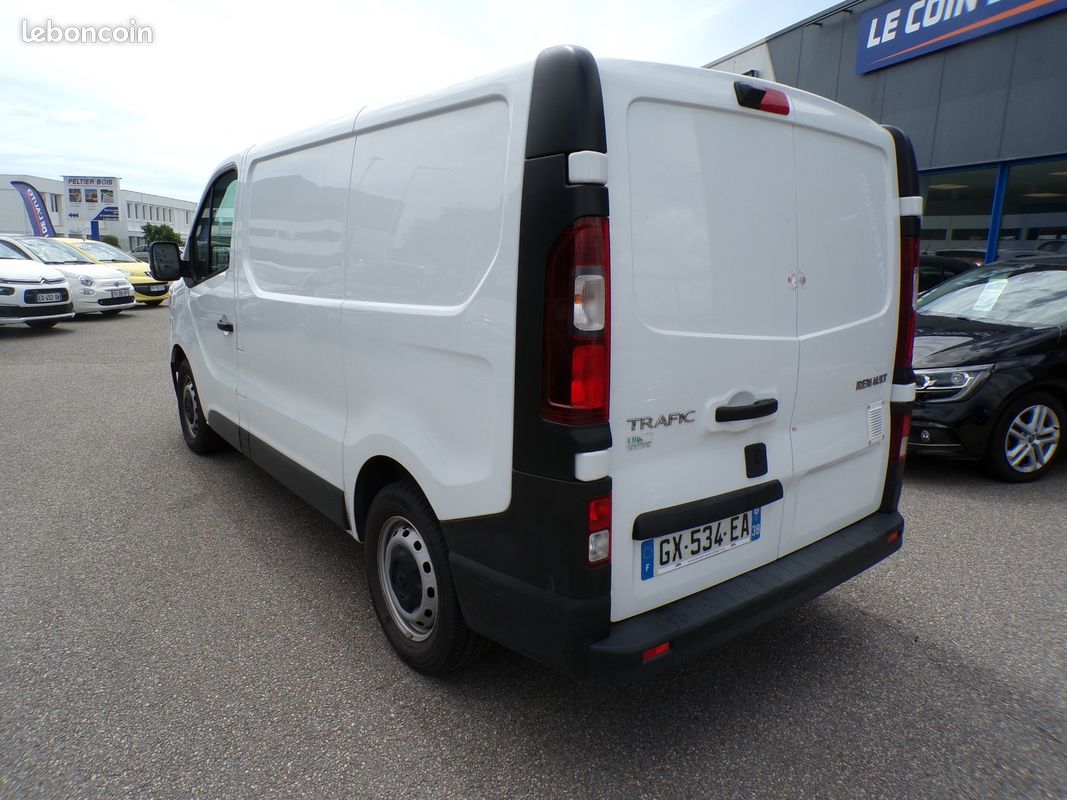 Renault Trafic III Fourgon 2.L 130CH L1H1 2T8 Grand Confort (image 5)