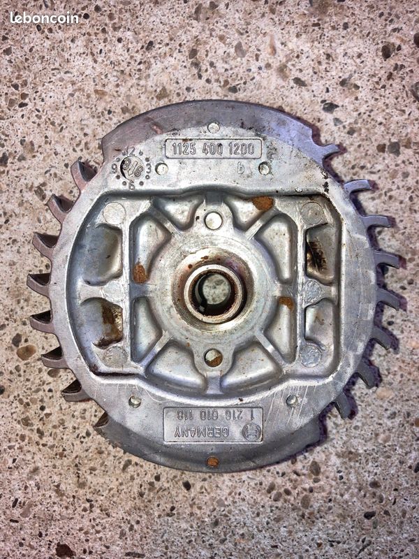 Volant magnétique, Stihl 034 (image 2)