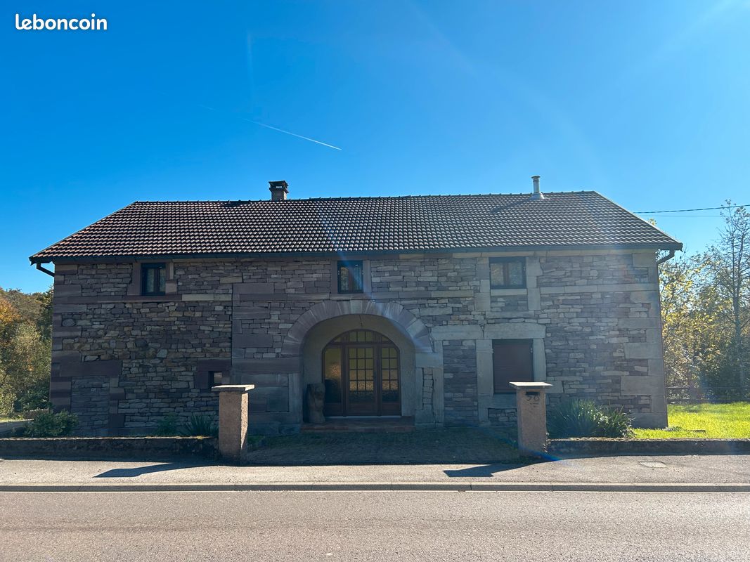 Maison 7 pièces 124 m² · à Froideconche · 124 m² · 130 000 €