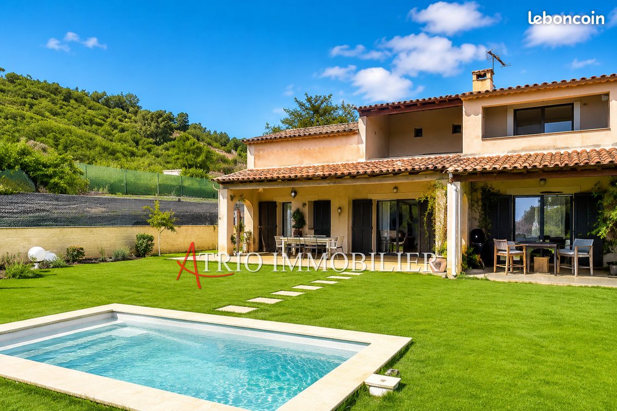 Maison 5 pièces 117 m² · à Saint-Laurent-du-Var · 117 m² · 750 000 €