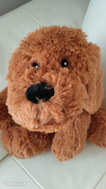 Chien en peluche (image 3)