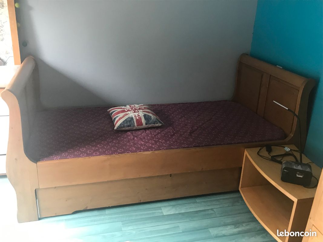 Vends lit en bois massif 1 personne (image 2)