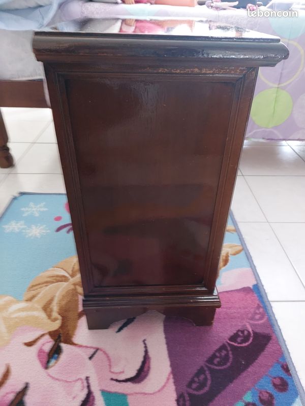 Table de chevet (image 2)