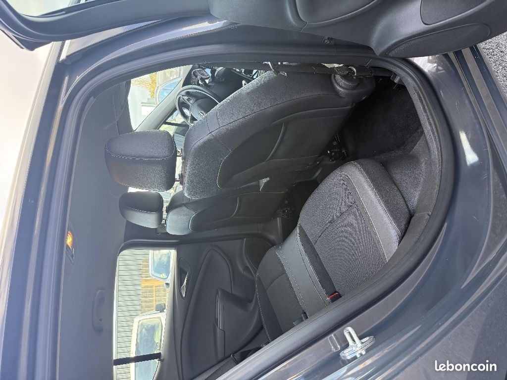 Opel Astra 1.4 Turbo 125 ch Start/Stop Innovation (image 20)
