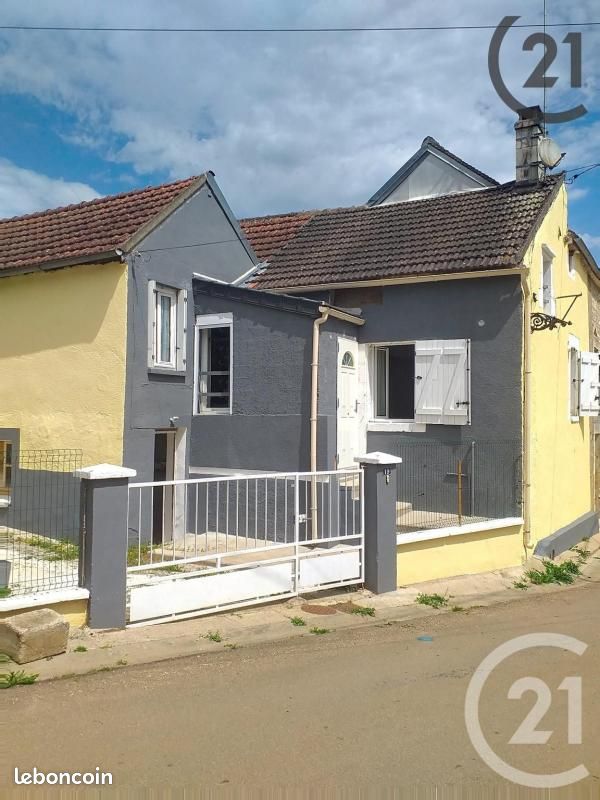 Maison 3 pièces 84 m² · à Migé · 84 m² · 89 500 €