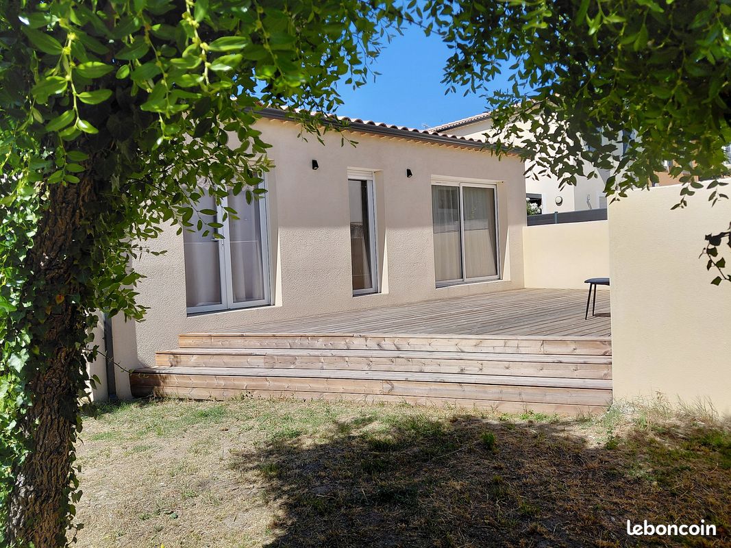Maison 3 pièces 60 m² · à Entraigues-sur-la-Sorgue · 60 m² · 220 000 €