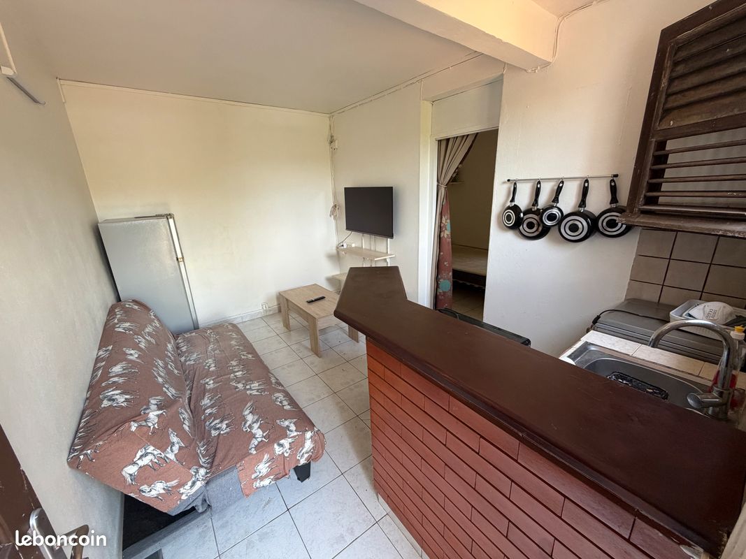 Location T2 Meublé Schoelcher Madiana 750 (image 2)
